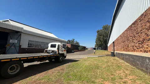 3 Ohm Street, Chloorkop, Edenvale, Industrial Property Available For Sale, Yard, Superlink Acess, Roller Doors (6)